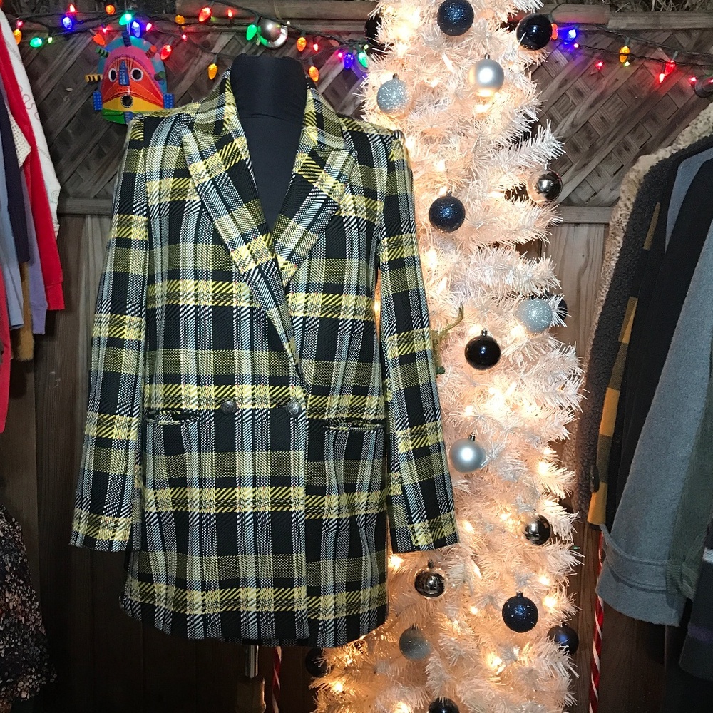 🦋 ZARA Plaid Coat